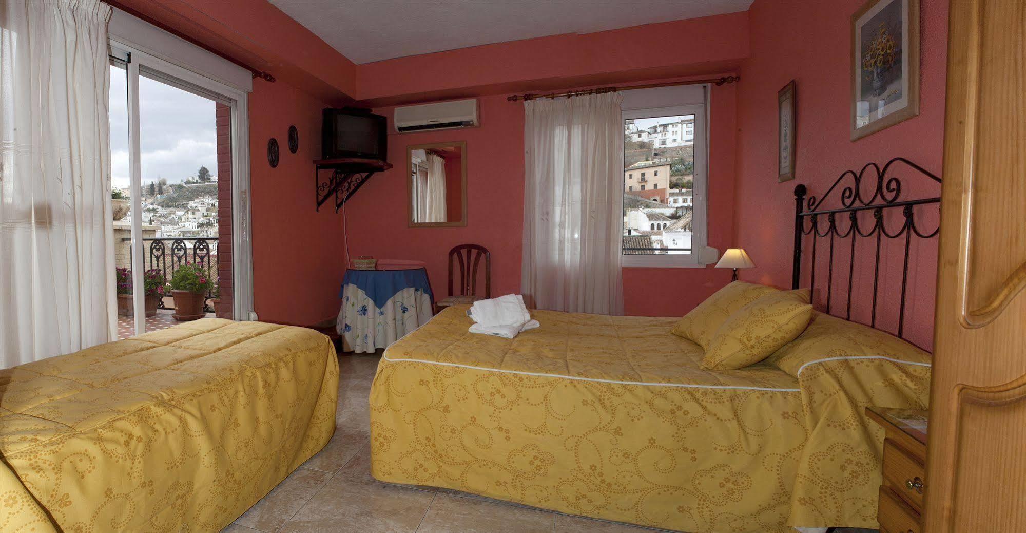 Hostal Londres Granada Exterior photo